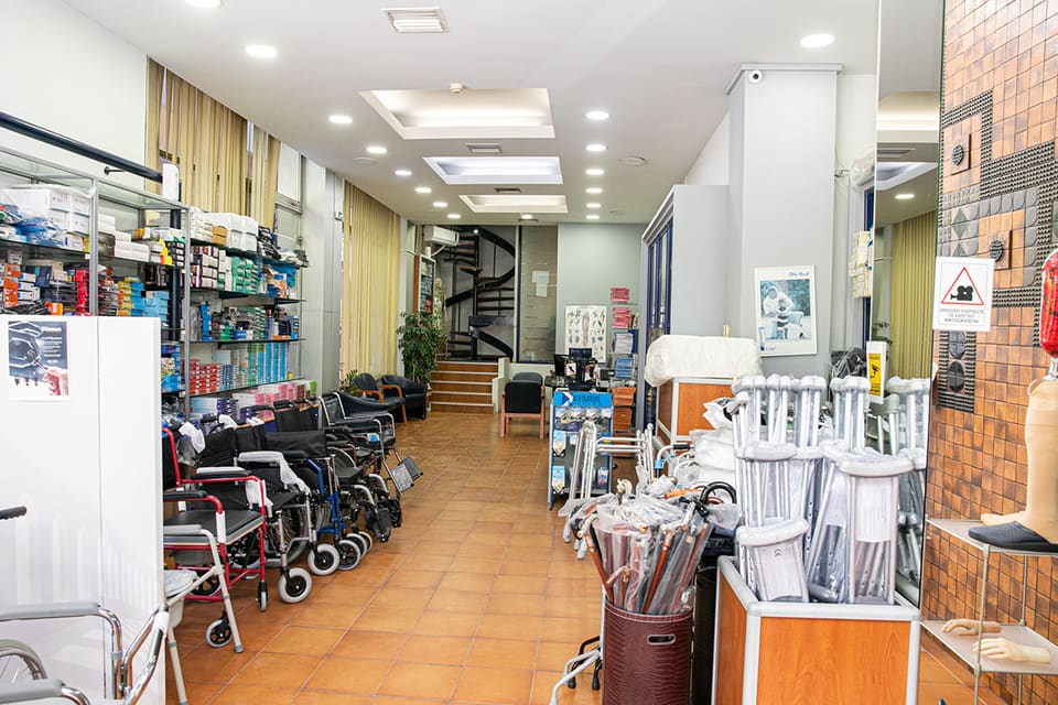 The Hlamidis orthopaedic shop on Egnatia Street, Thessaloniki